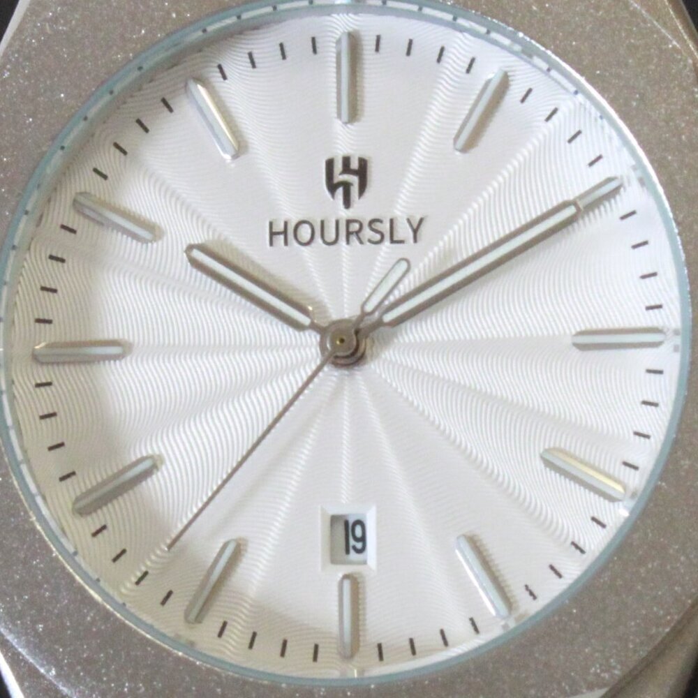 Men's Sports Watch Integrated Bracelet White Dial 42mm - Picture 12 of 13